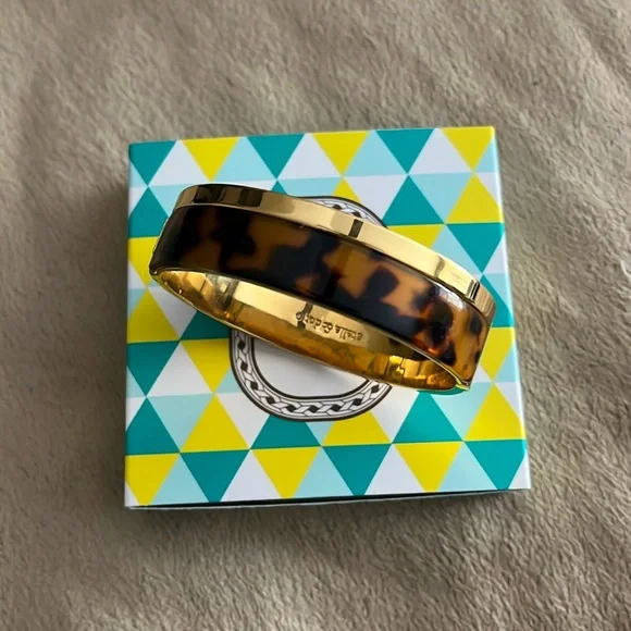 Tortoise print bracelet - Picture 1 of 5